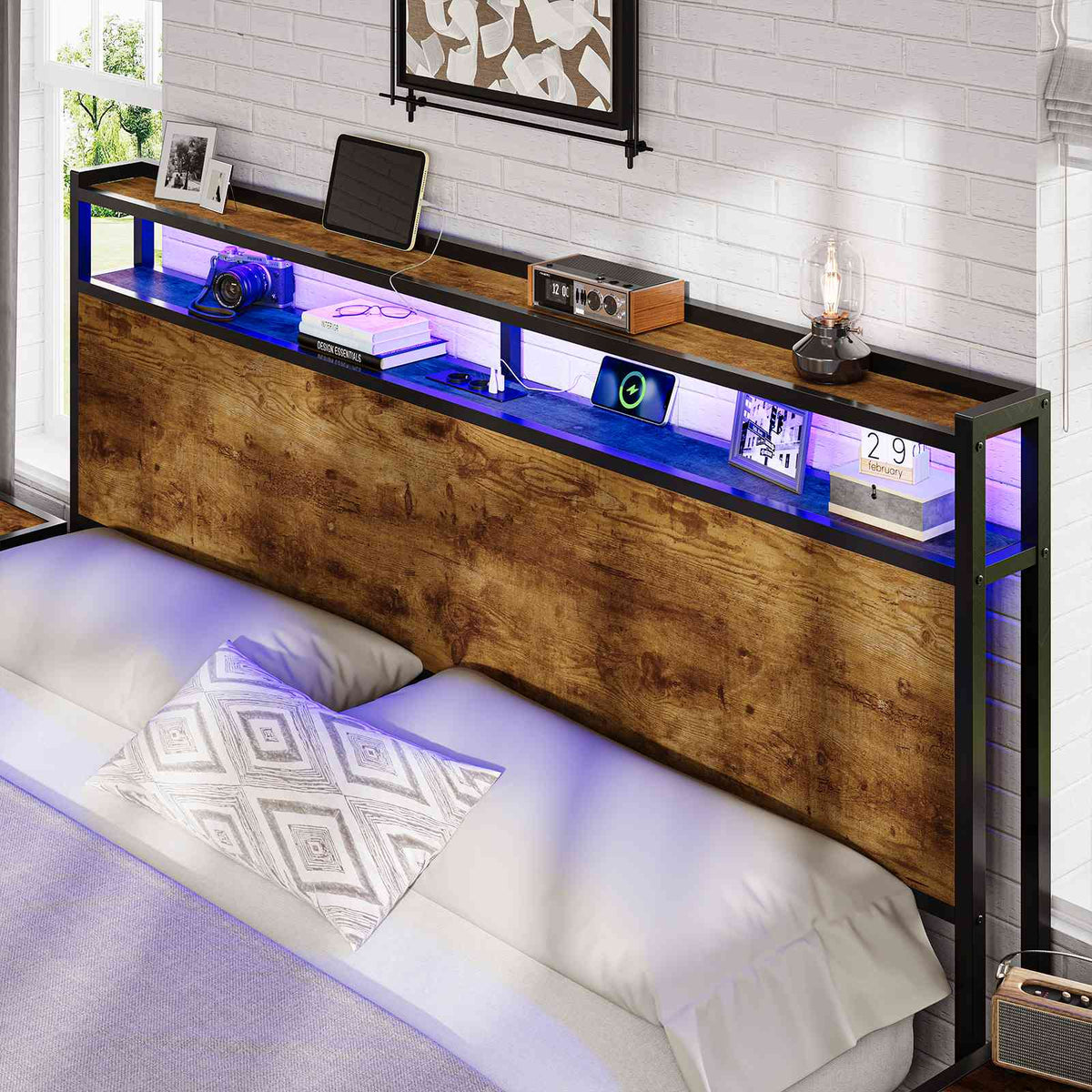DICTAC Lit 160x200 en Métal Lits 2 Personnes avec tête LED et 2Ports USB et Prise de Courant Cadre de lit avec tête et pied de lits en bois